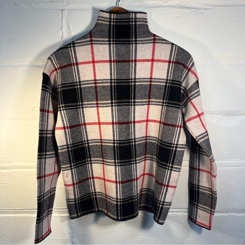 Tahari women’s  tarten plaid sweater, cream/black/red, mock turtleneck XS